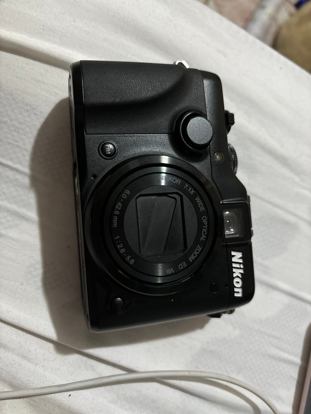 Nikon P7100
