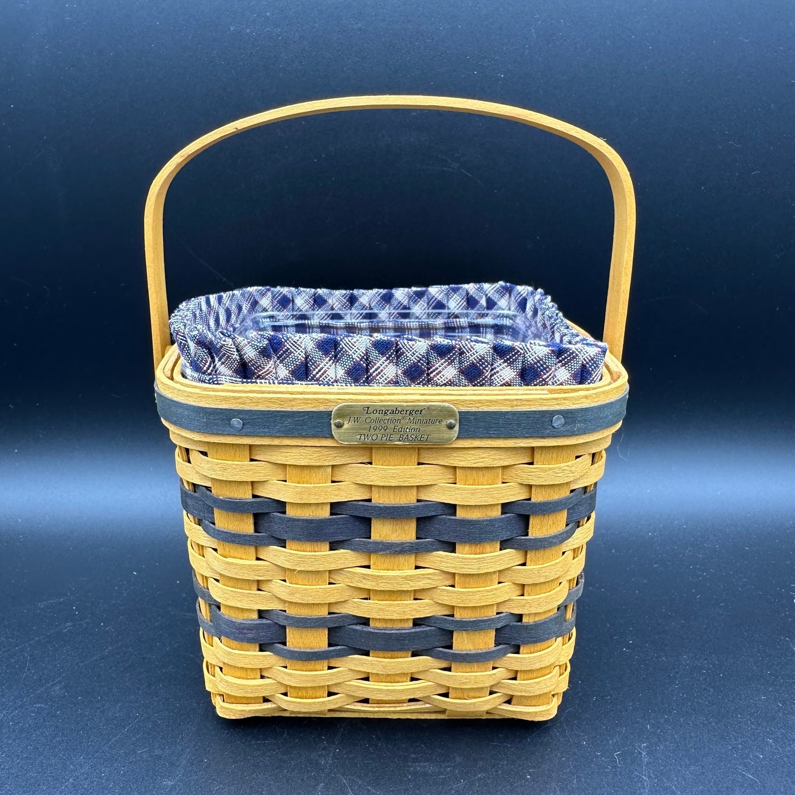 Longaberger Collectors Club Miniature Two Pie Basket 1999 Edition