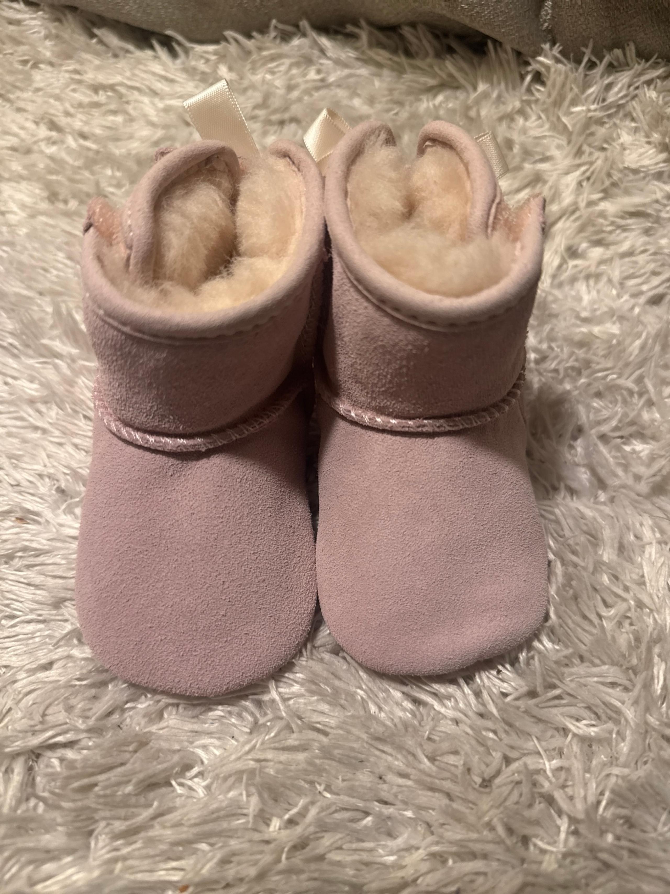 UGG Baby Jesse Bow Boot and Beanie