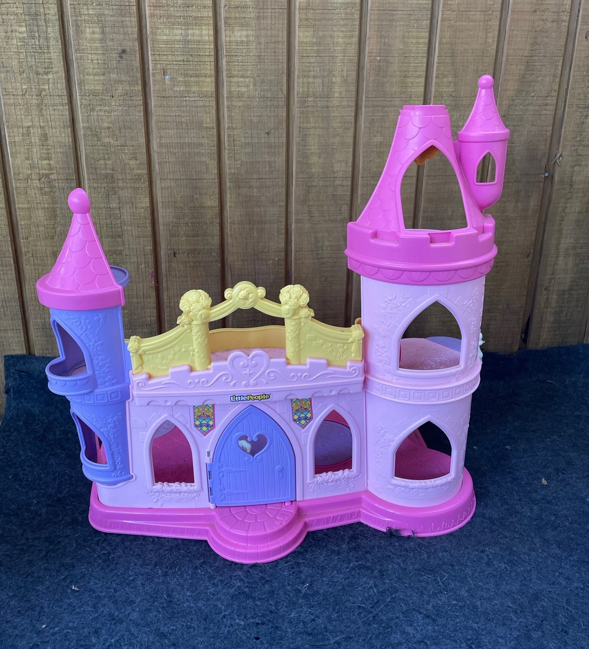 Little People Disney Princess Musical Dancing Palace