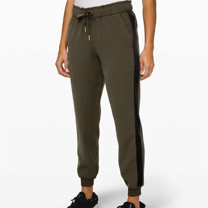 Lululemon On the Fly Jogger *Velvet Trim Dark Olive Women's Size 10