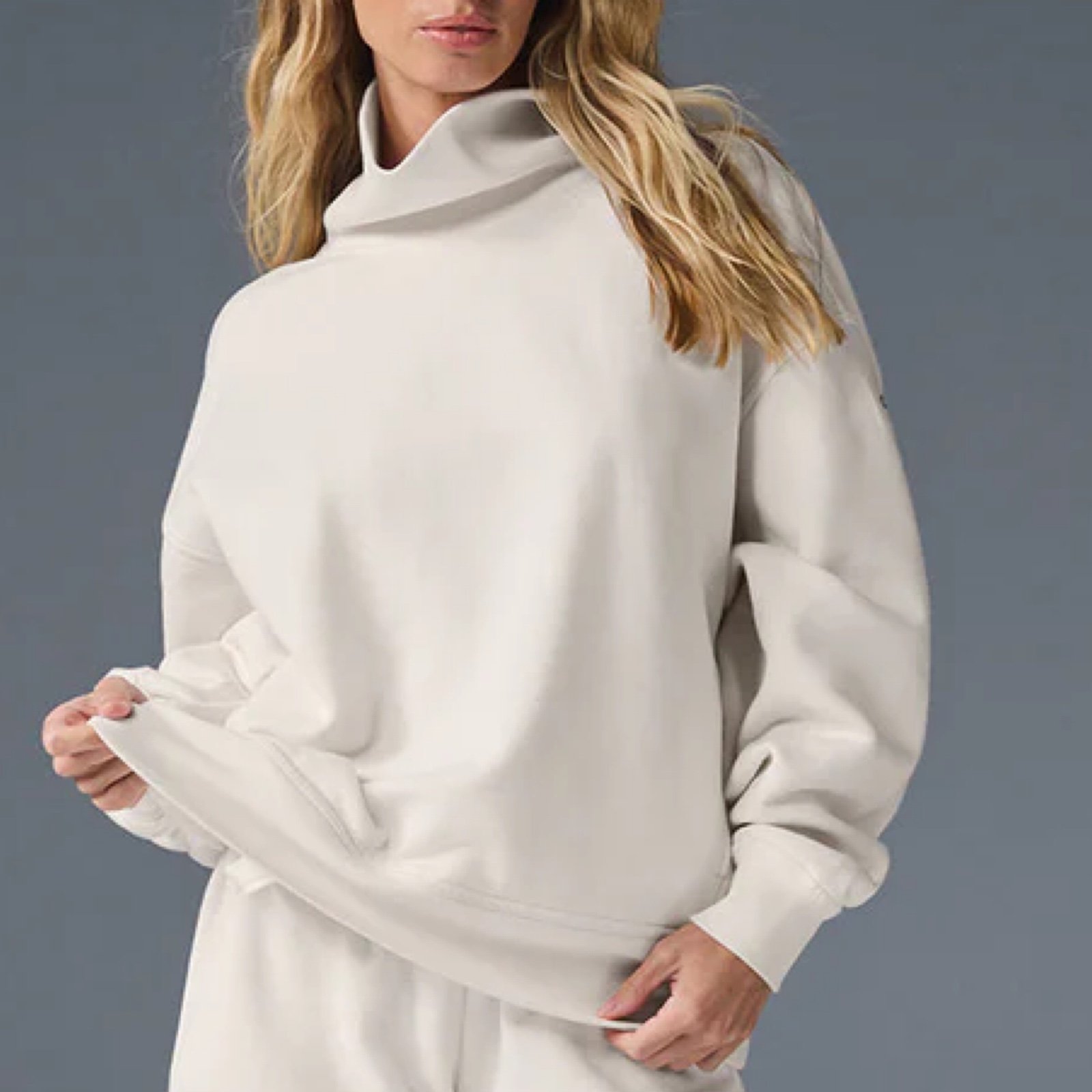 Alo Yoga Hazy Mock Neck Pullover Ivory S