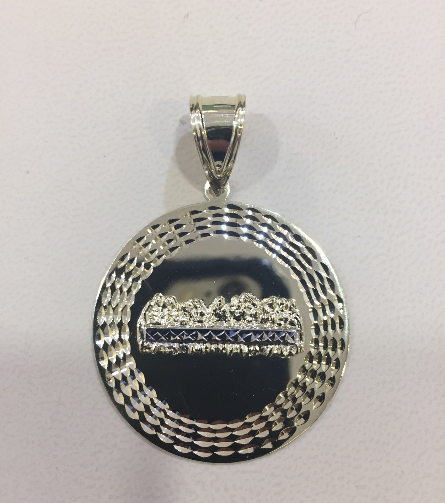 10 K Y Supper Pendant