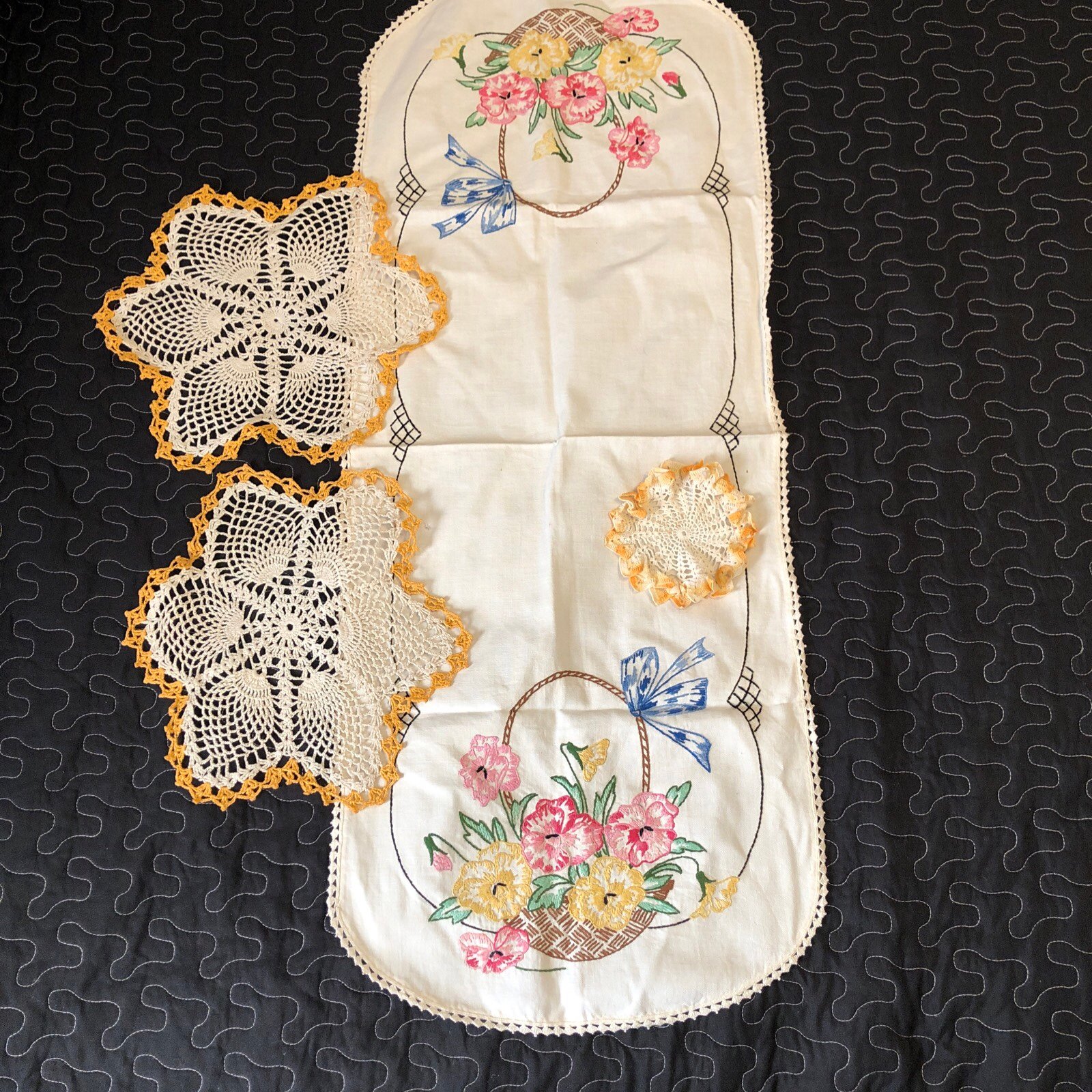 VINTAGE Embroidered Table Runner•Basket Pansies•3 Round Crocheted Doilies•Gold