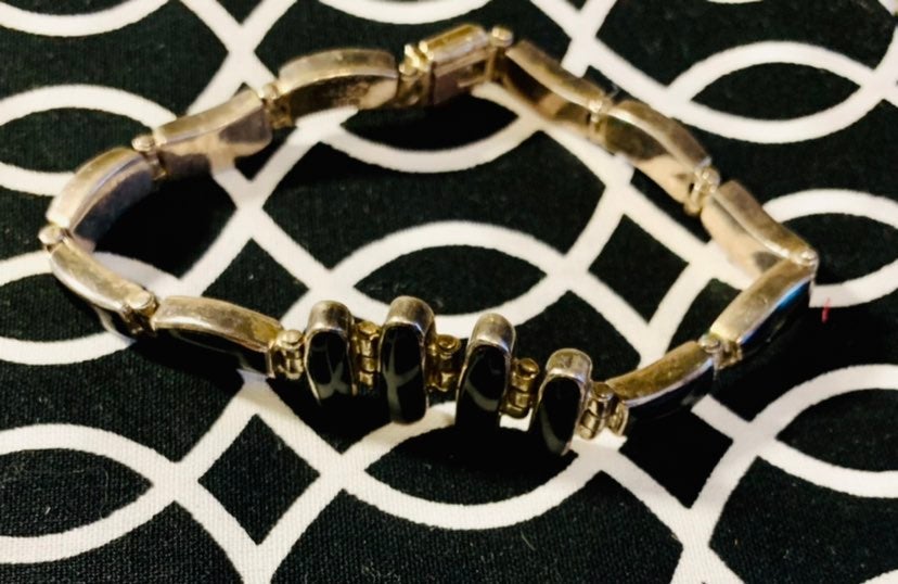Vintage Marked Mexico 926 Onyx and Silver Bracelet