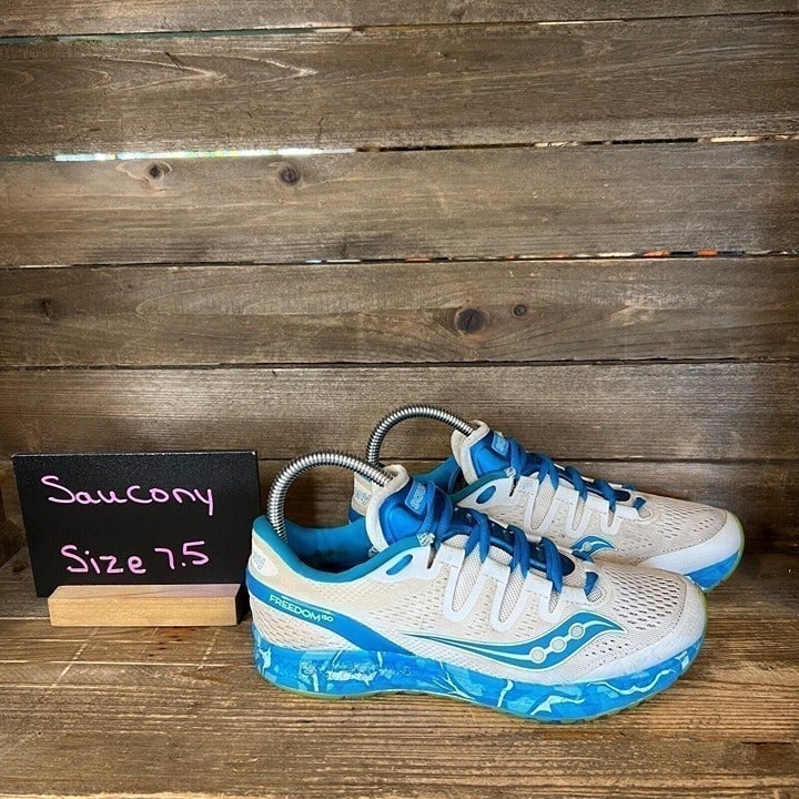 Womens Saucony Freedom ISO White Athletic Running Sneakers Shoes Size 7.5 M GUC