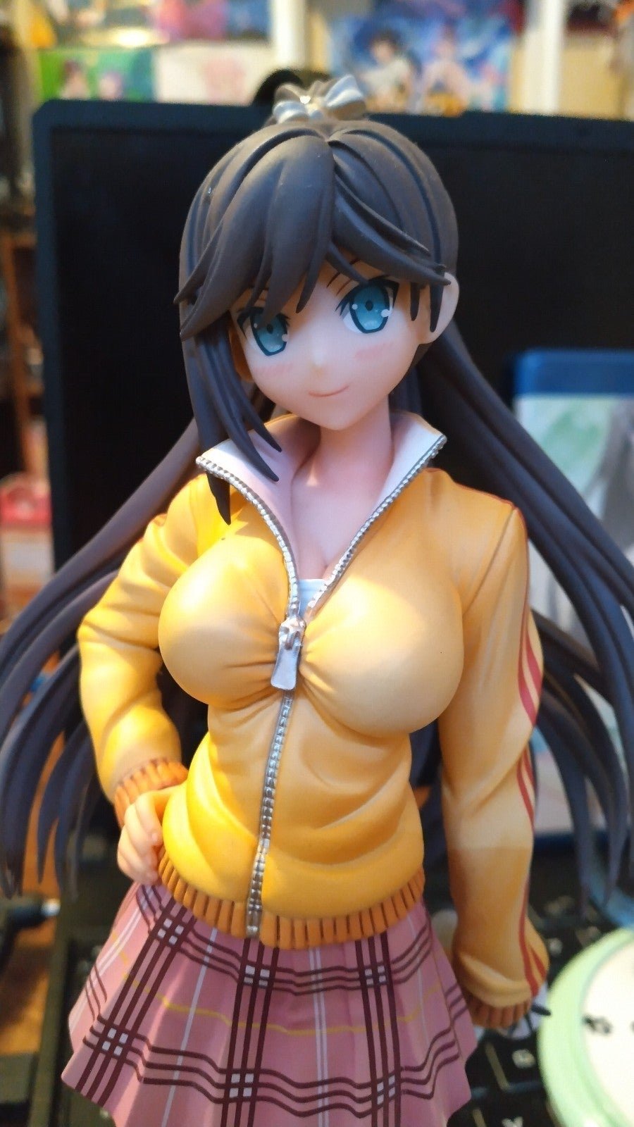 Henneko Tsukushi anime figure