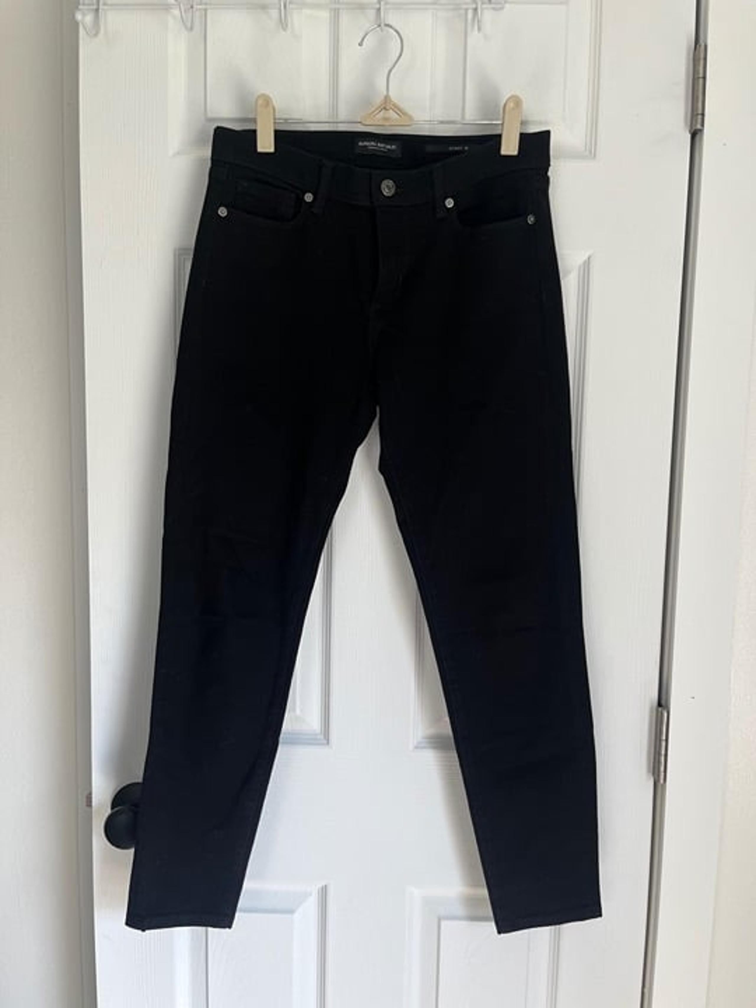 Banana Republic SKINNY Premium Black Denim #592