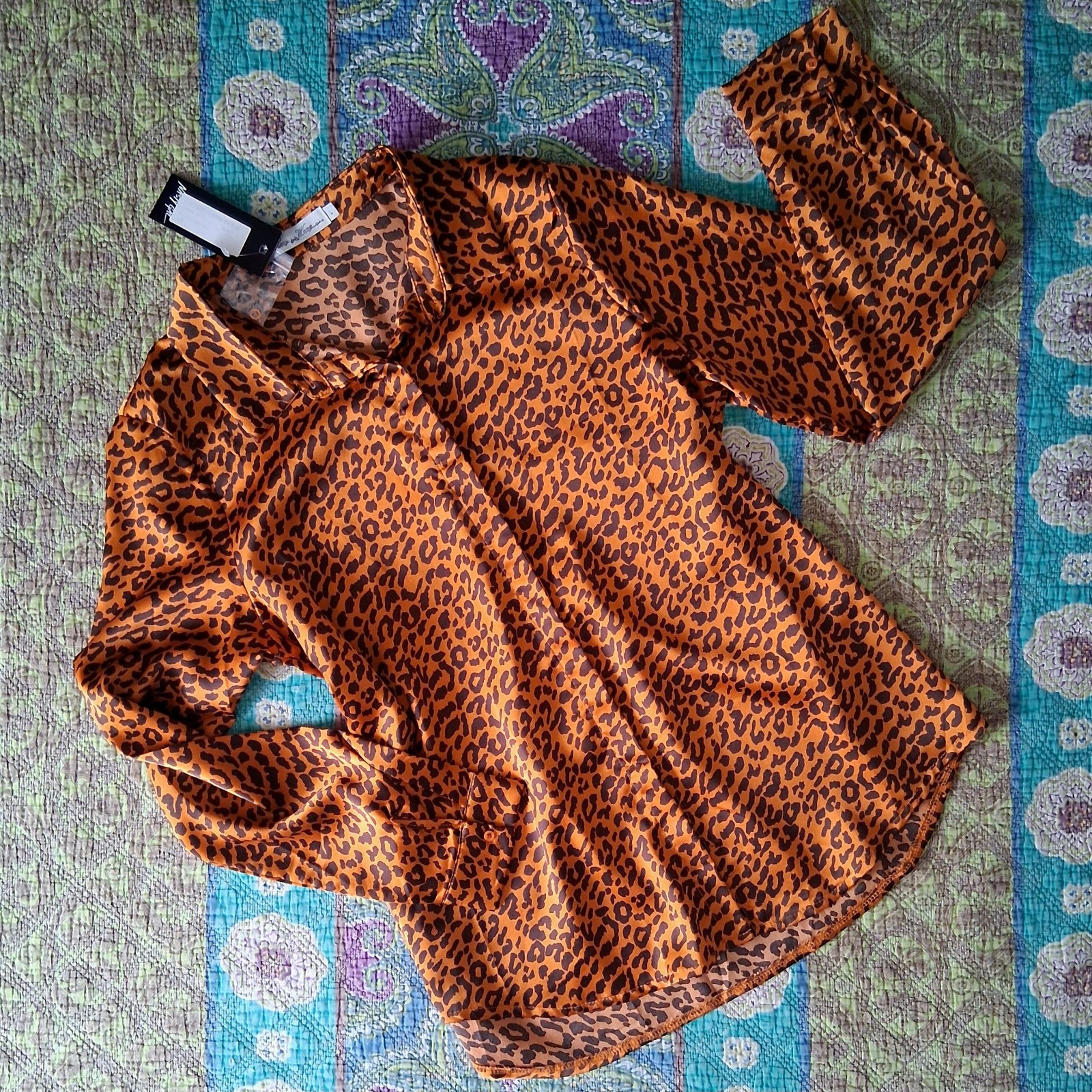 Nasty Gal Cheetah Print Blouse size Large NWT