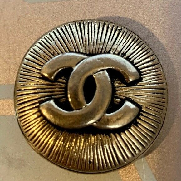 AUTHENTIC Vintage RARE Chanel Brouche