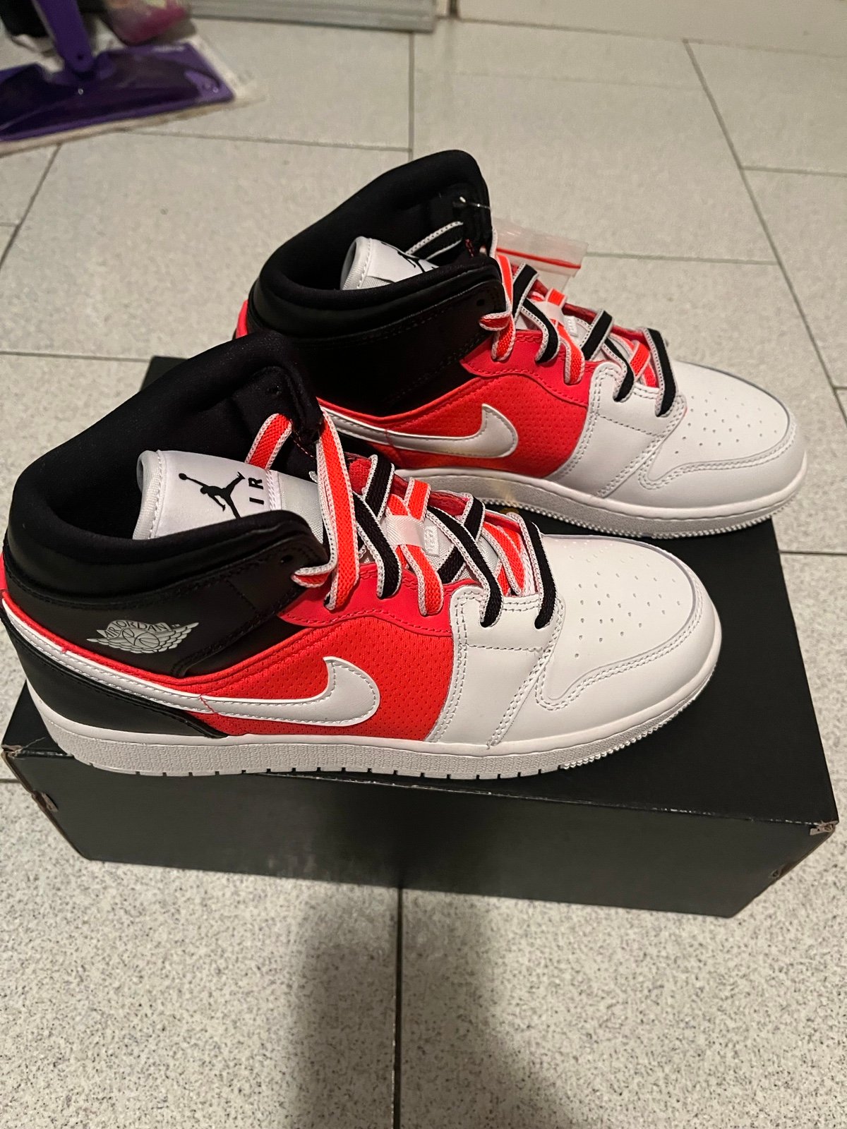Air Jordan mids size youth 6 and a half equals size 8 women