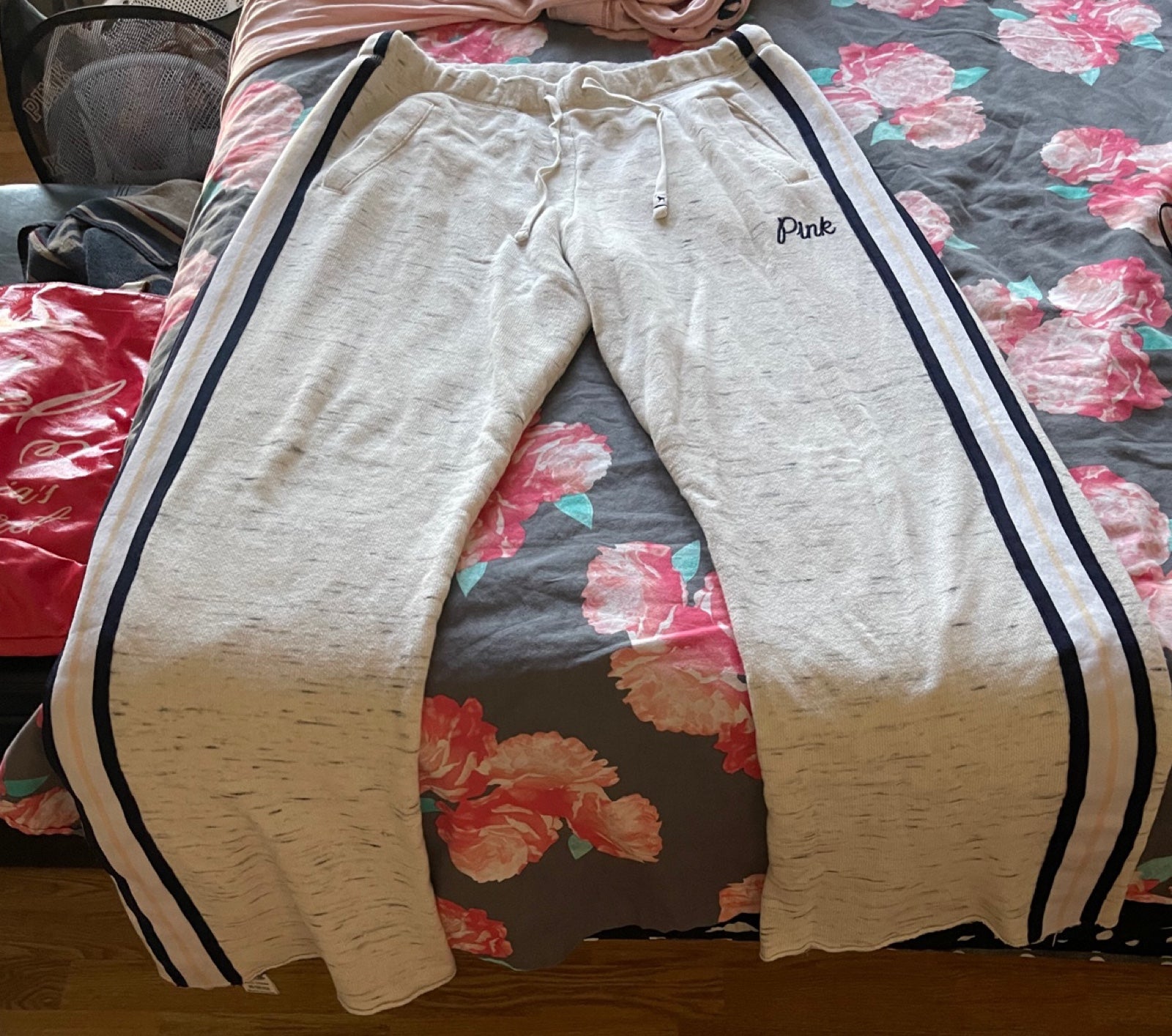 New Rare VS Pink super soft doggie sweatpants