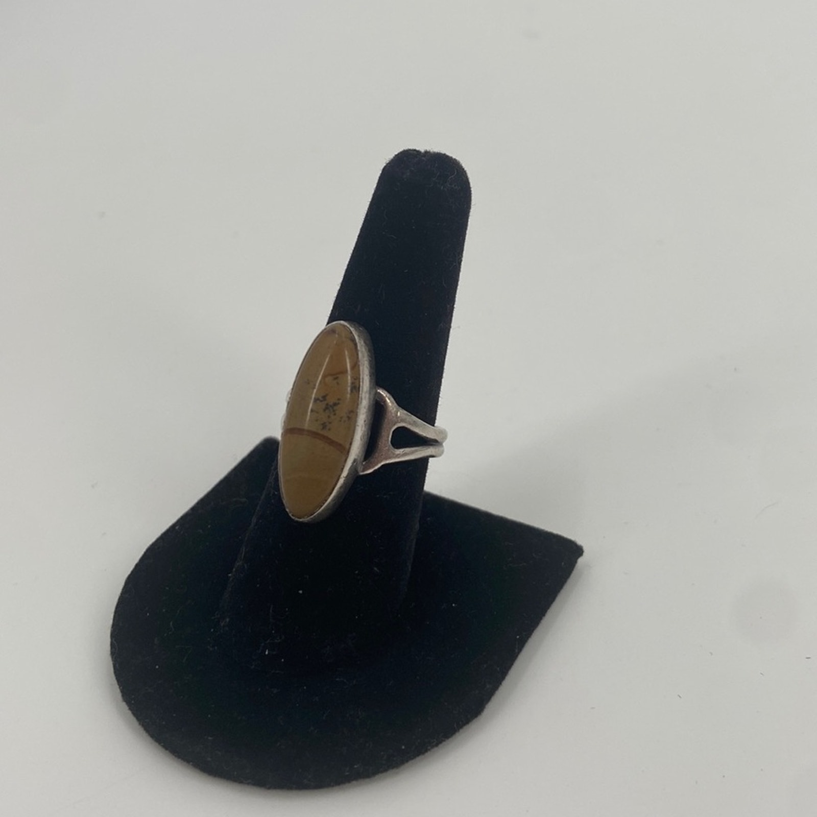 Sterling silver brown agate ring