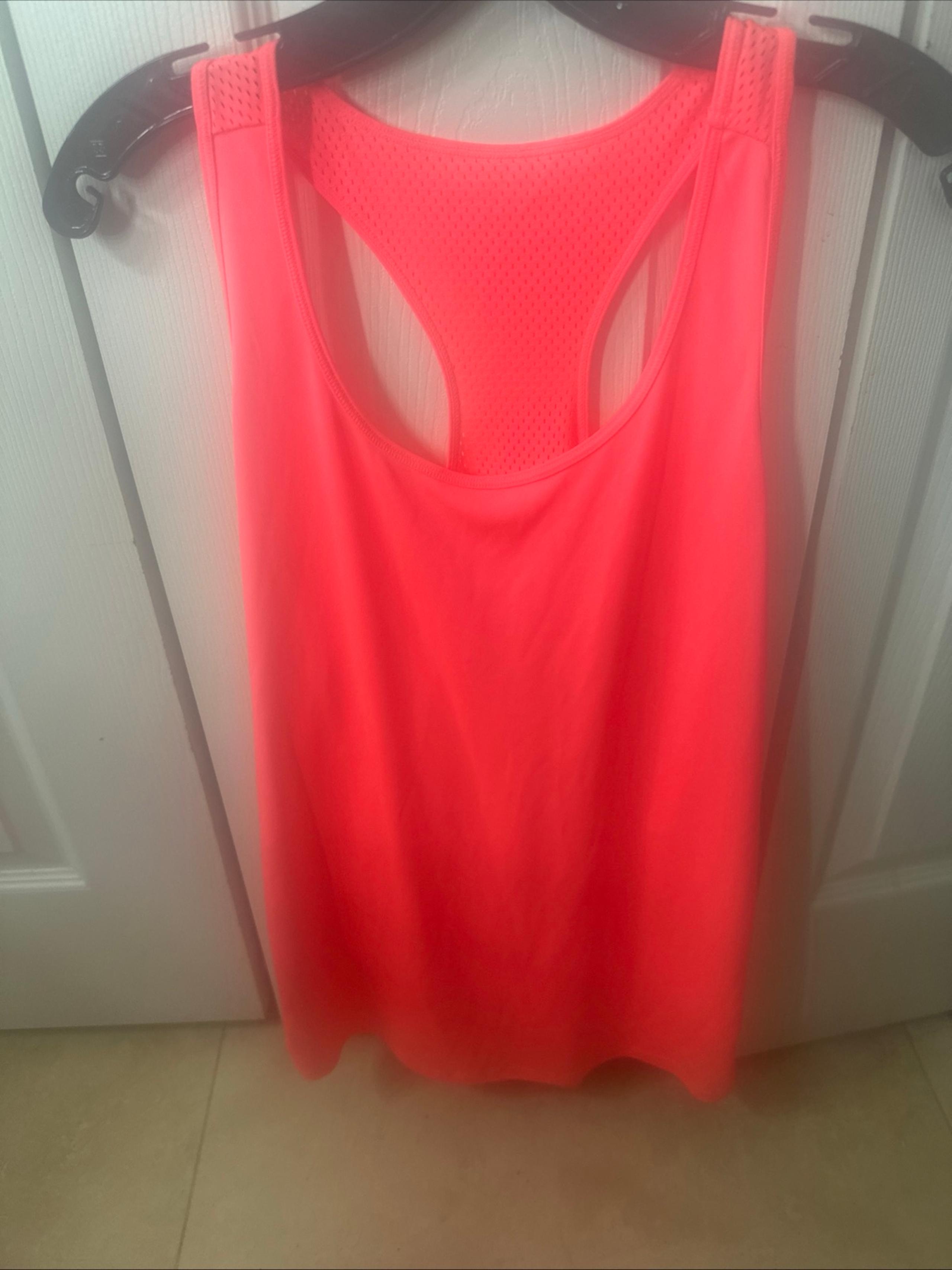 Tank top! Danskin women's Orange/pink racer-back sports top Sz Large