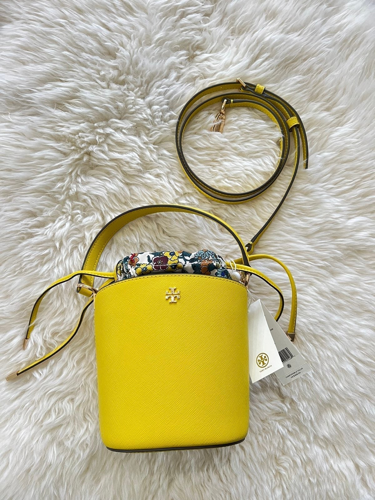 Tory Burch emerson mini bucket bag