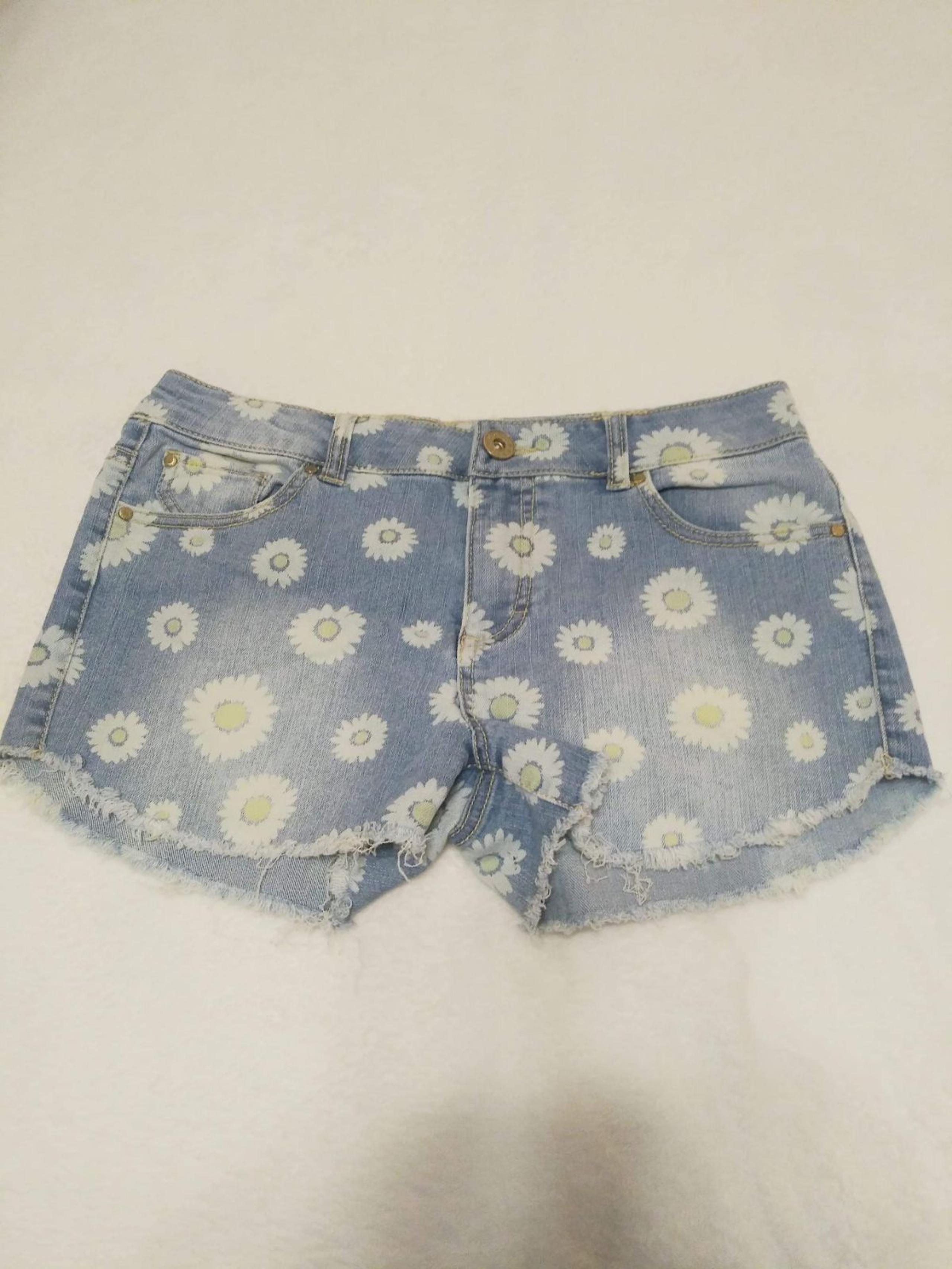 Tinseltown Denim Couture Size 8 shorts w