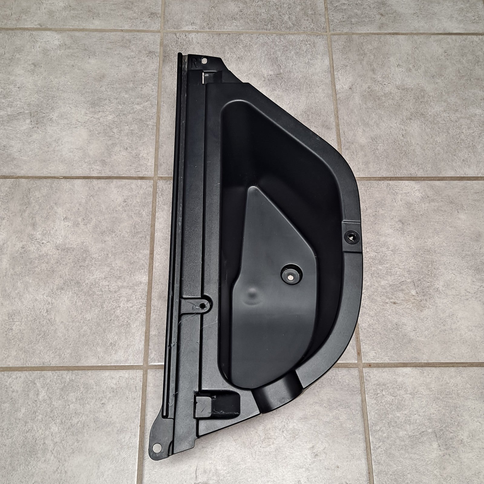 2001 2002 2003 OEM Toyota Highlander Right Floor Storage Cubby Bin 64741-48010