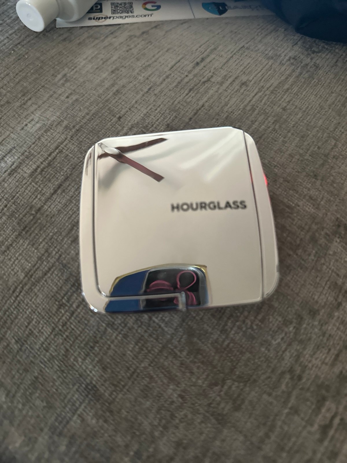 Hourglass strobe lighting powder set