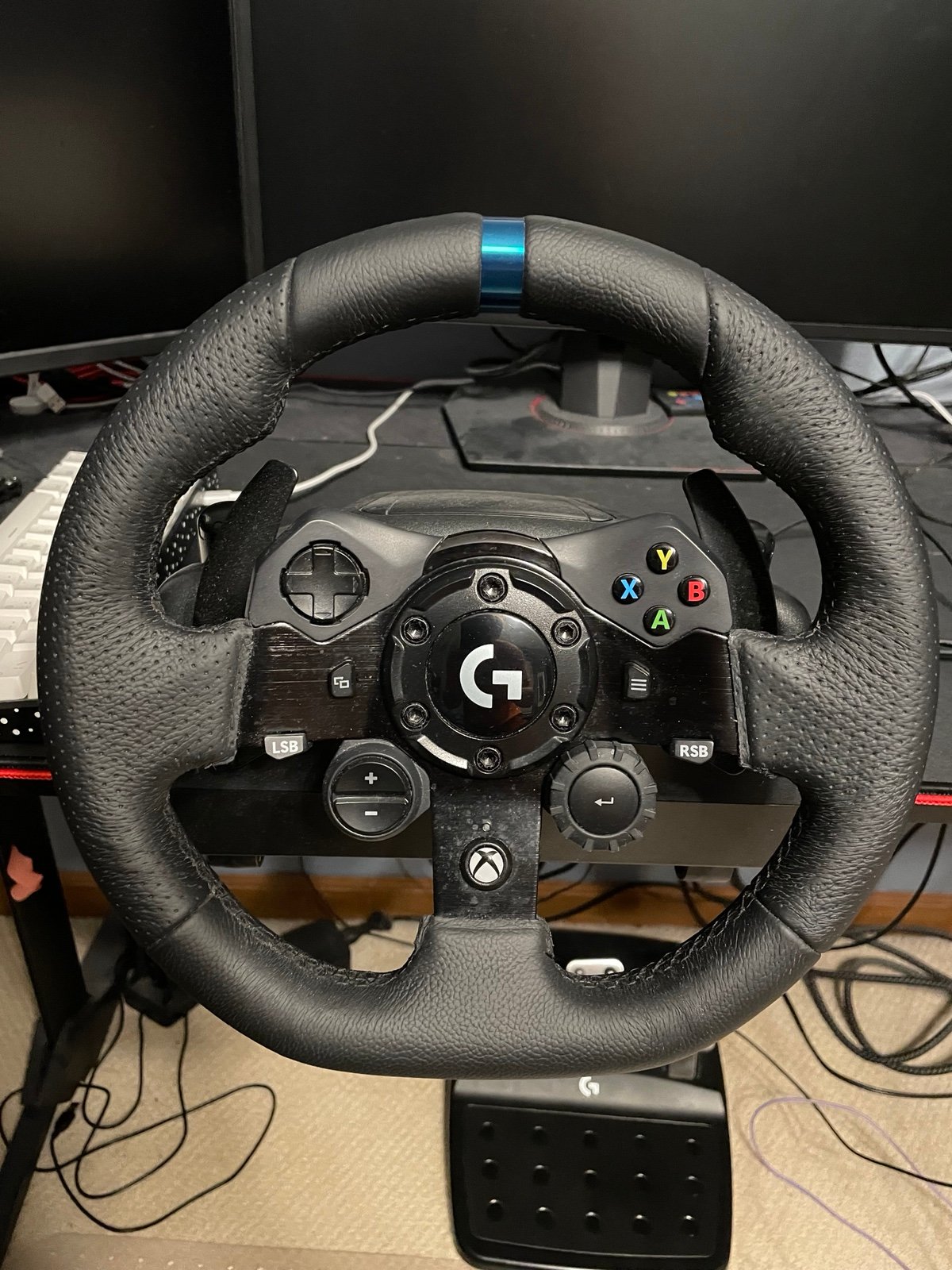 Logitech 923 Steering wheel, Pedals, and Shifter