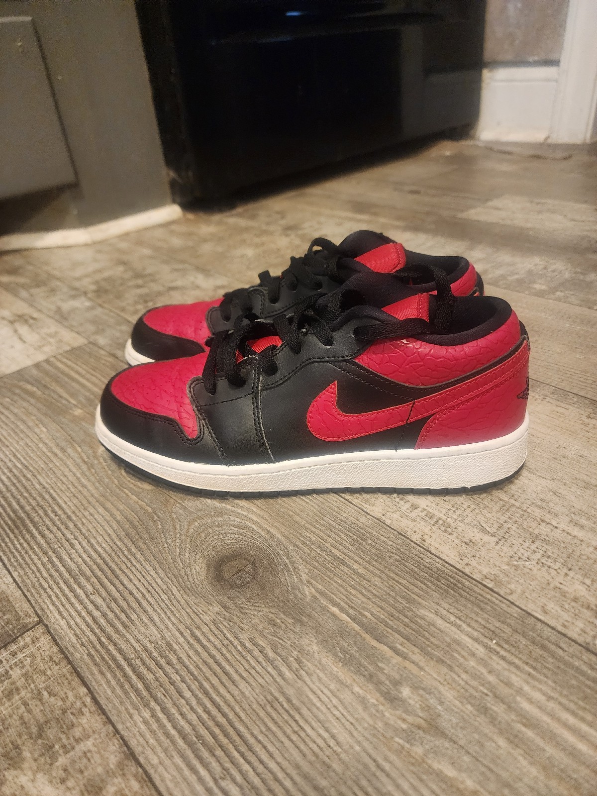 Youth Air Jordan 1 Low Size 6y