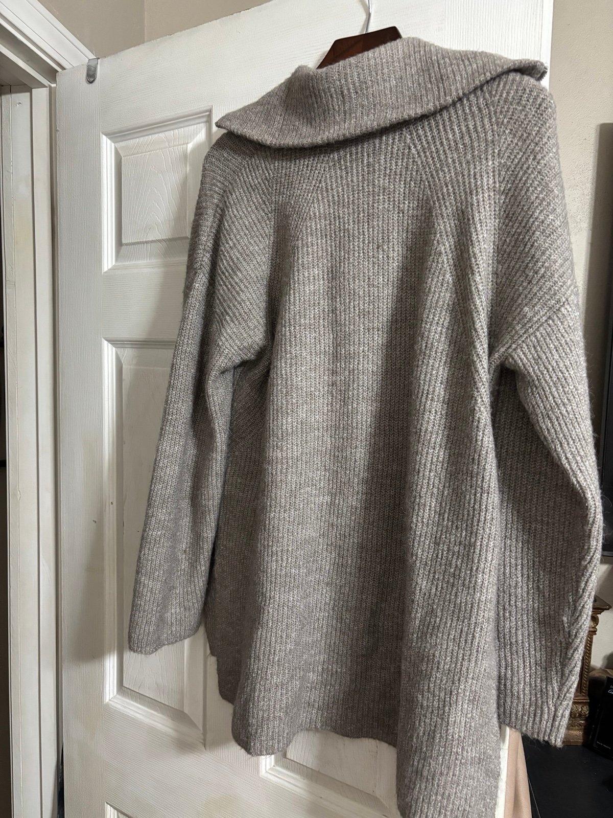 Ladies Sweater