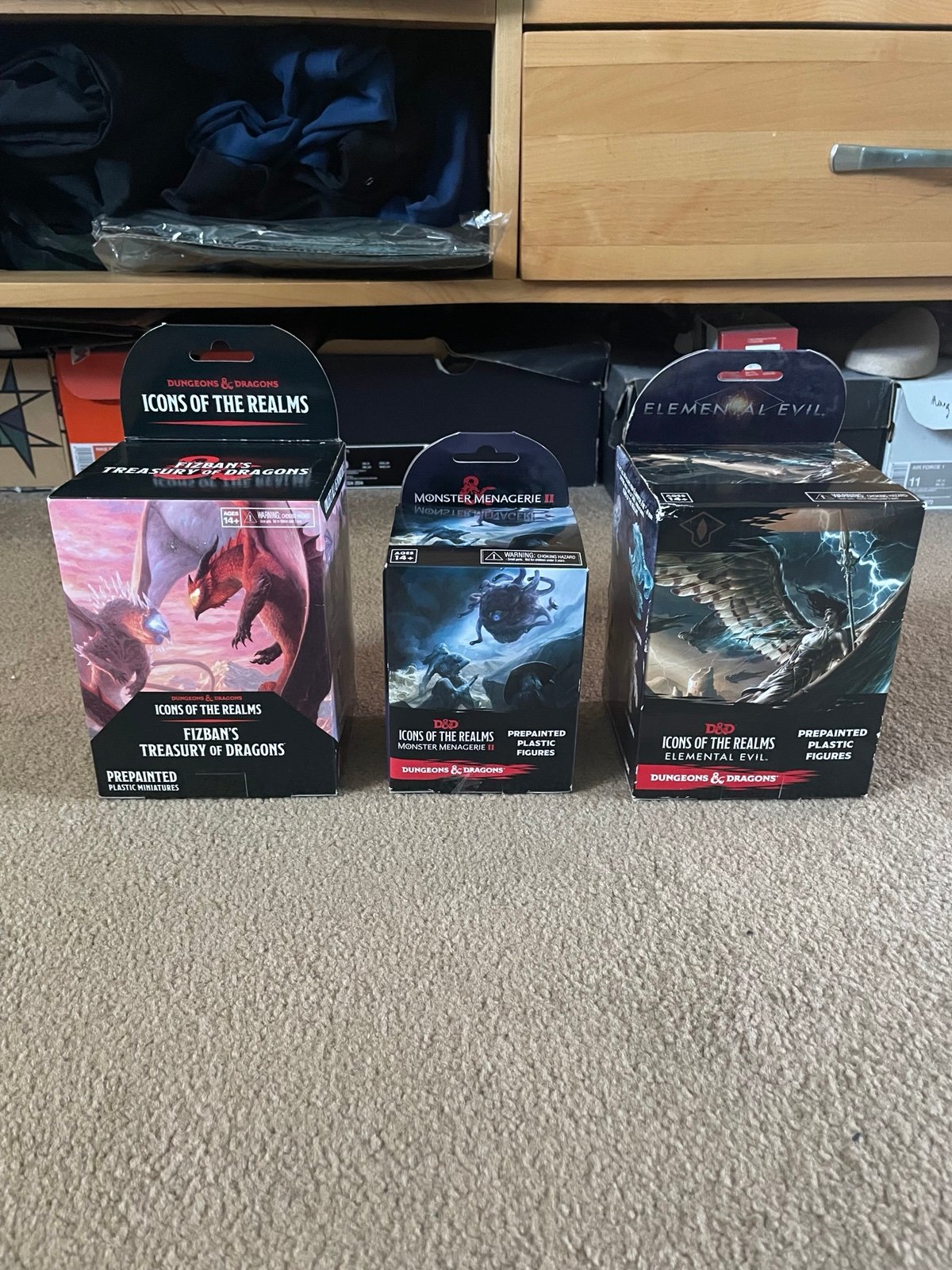 Dungeons & Dragons: Icons of the Realms Miniature Figures Booster Box Bundle NEW