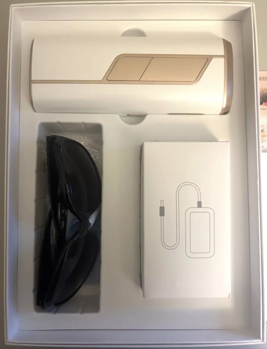 ipl laser hair removal device - it has only been opened.. not even used.