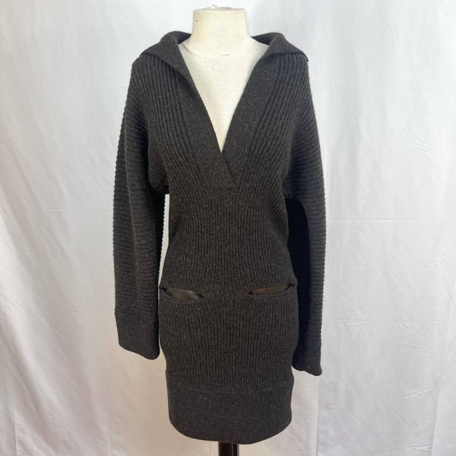 Hermes Paris Grey Ribbed Knit Camel Hair Cape Long Sleeve Sweater Dress Size 34