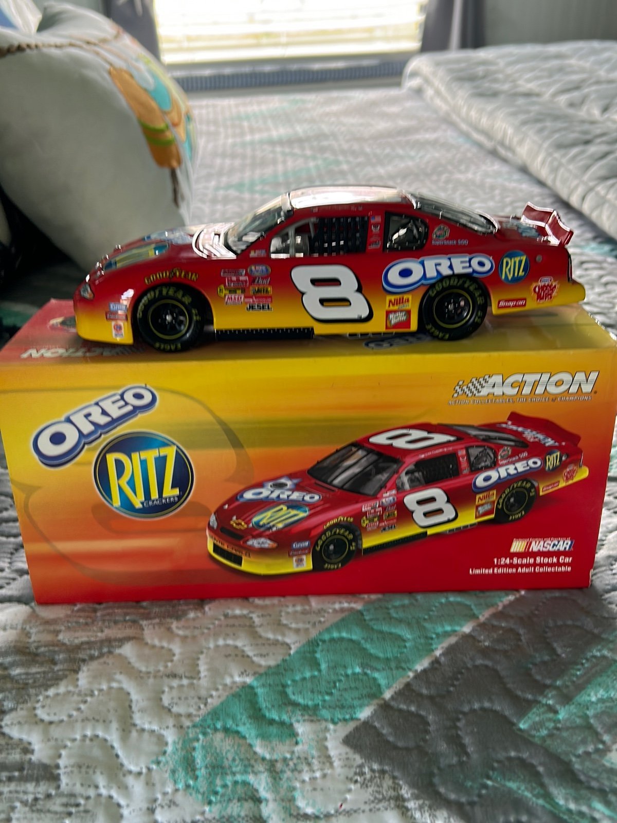 Dale Earnhardt Jr #8 Ritz/ Oreo 1:24 03 Monte Carlo.