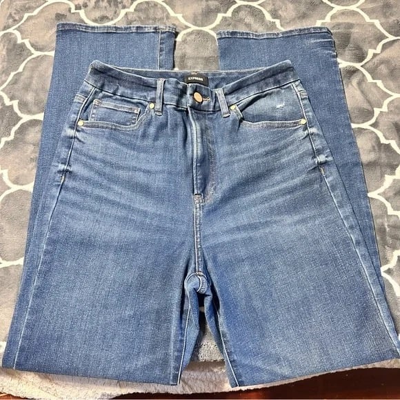 Express Super High Rise Straight Jeans