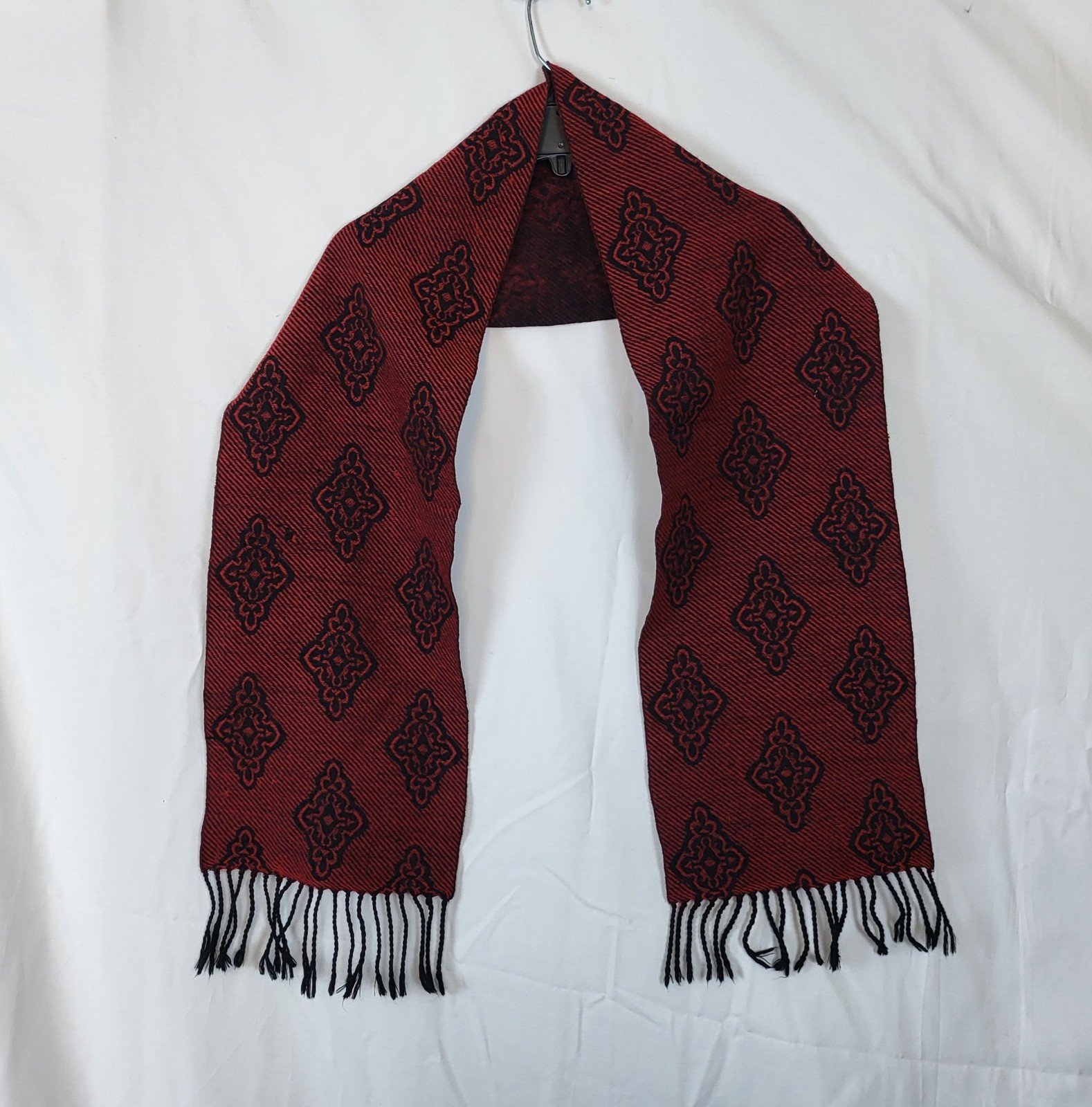Vintage 1986 Ginnie Johansen 100% Wool Red Black Scarf
