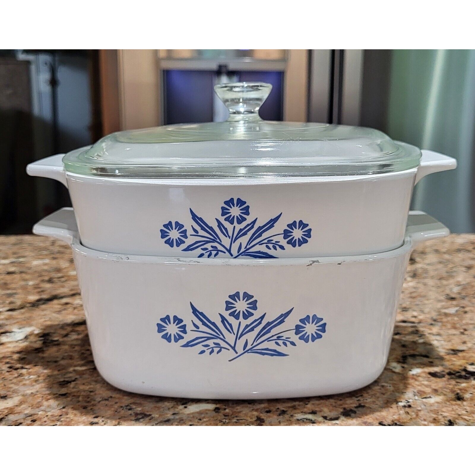 Vintage Corning Ware Blue Cornflower 1 qt and 1-1/2 qt set of 2 with 1 lid