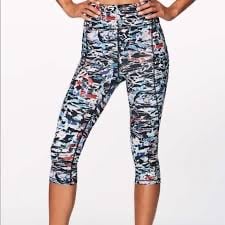 Lululemon break free crop