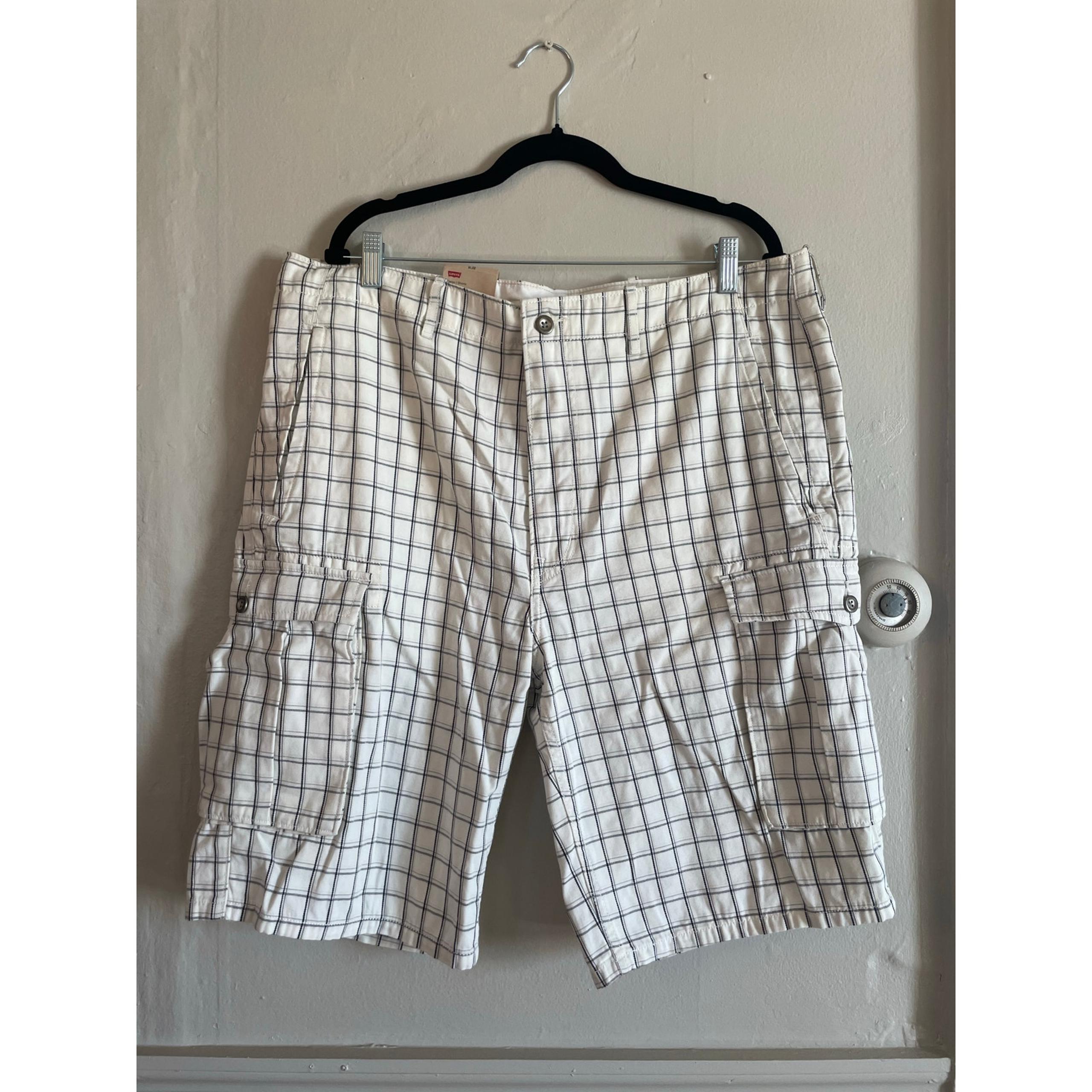 NWT Levis Mens Ace Cargo Twill Plaid Shorts Size W 38