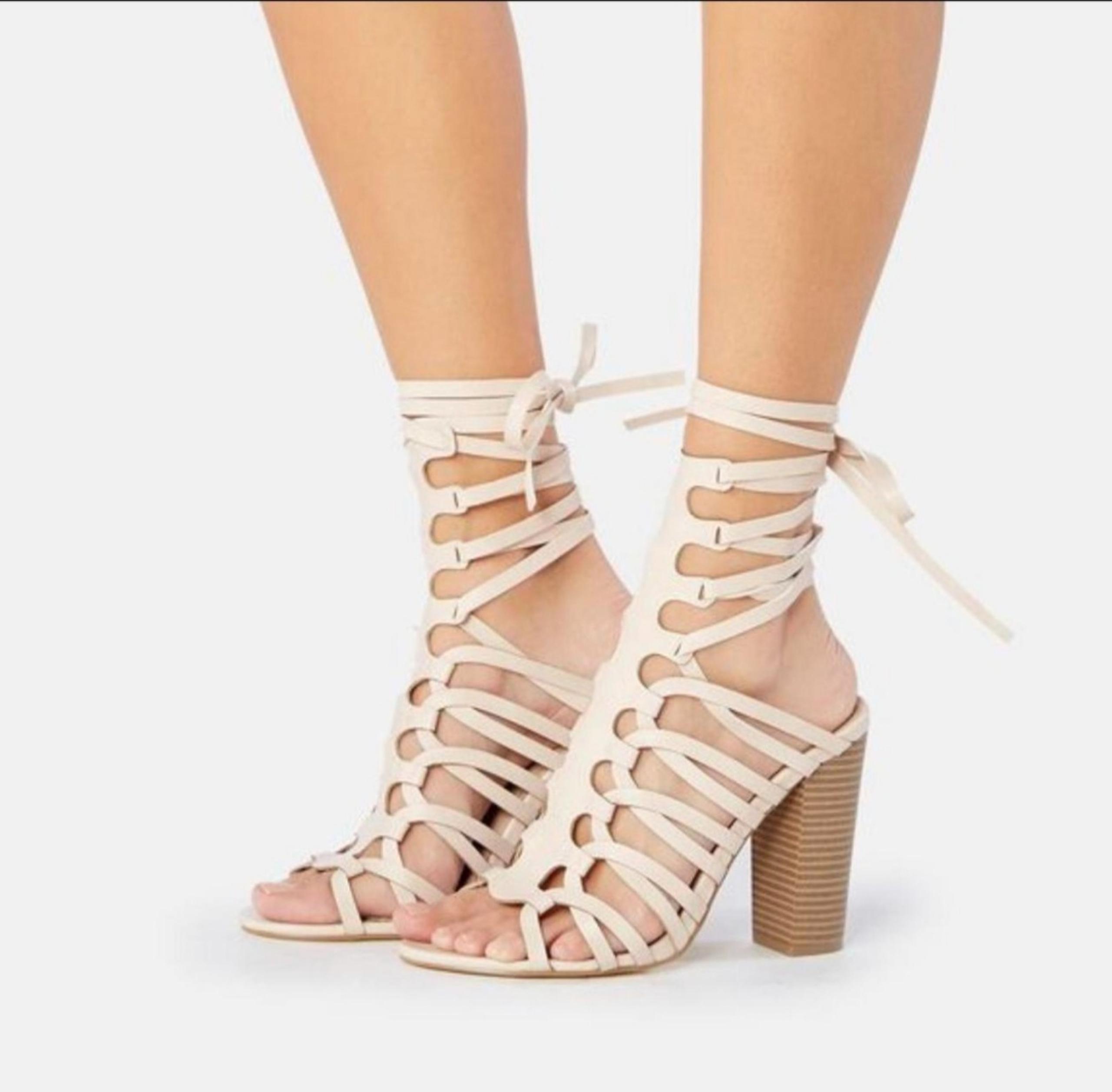 Shoe Dazzle Freesia Laced Up Block Heel