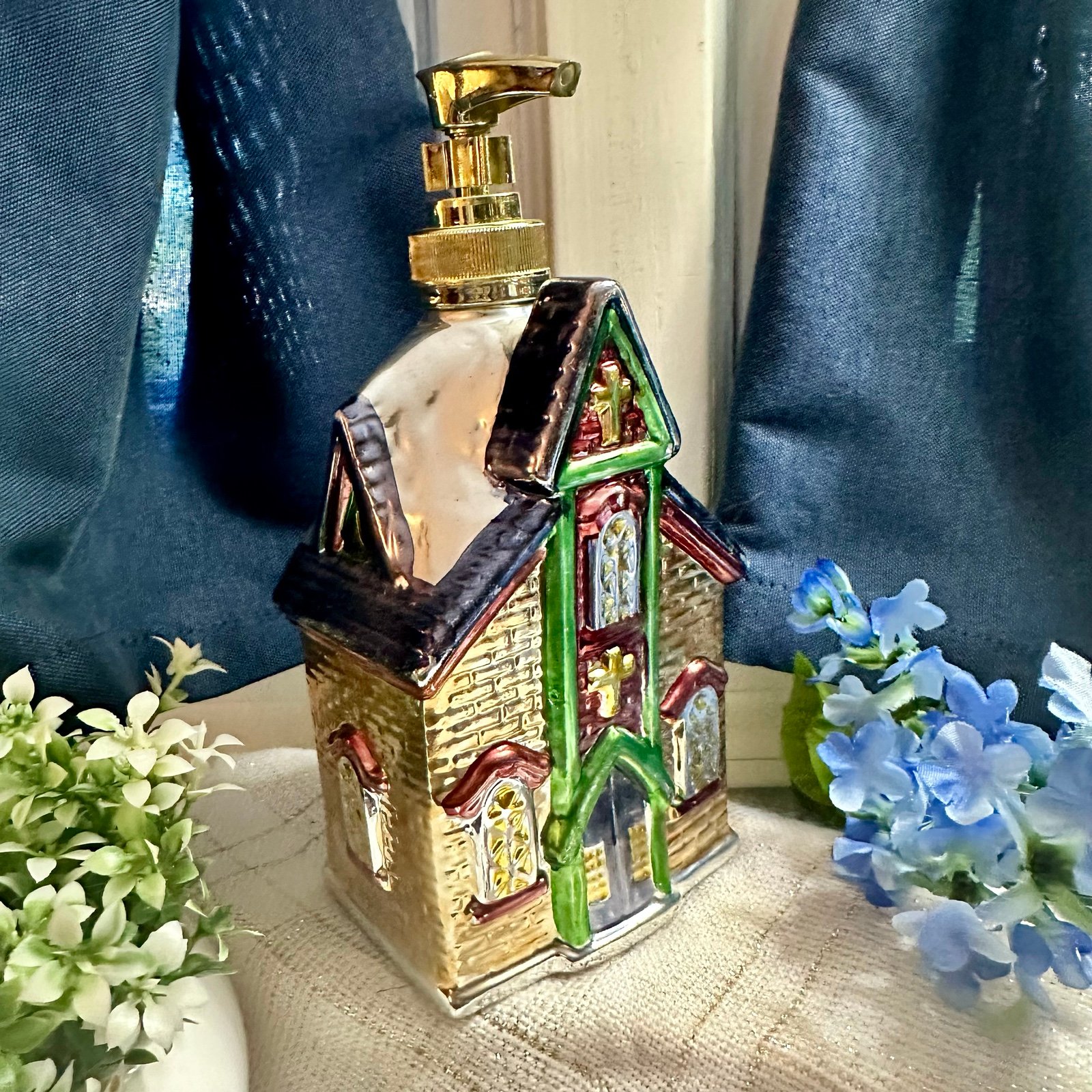 Holiday Sosp Dispenser