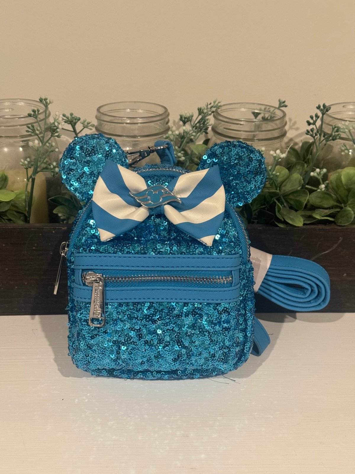 Disney Cruise Line DCL Loungefly Teal Sequin Minnie Wristlet Crossbody Backpack