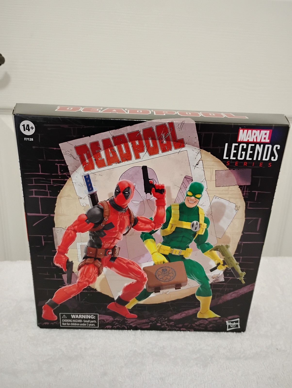 Marvel Legends Deadpool and Bob Hydra