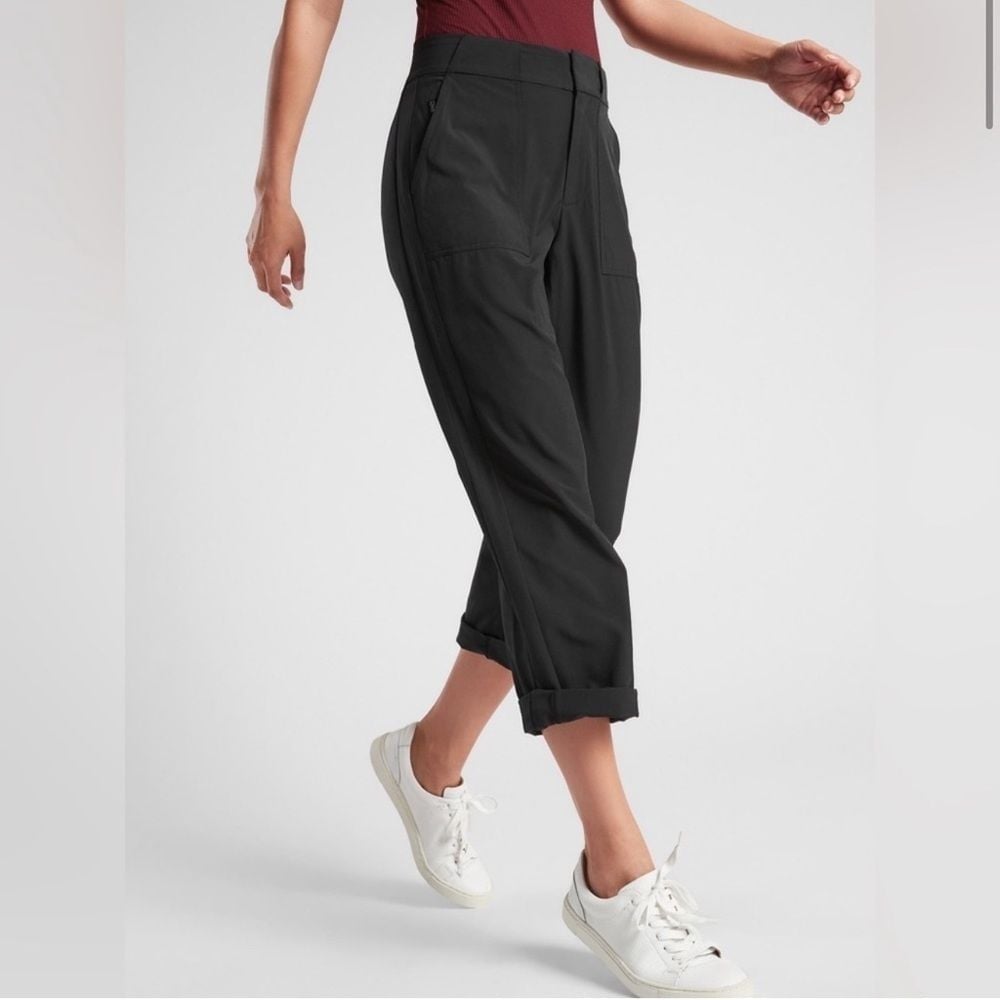 Athleta Women's Black Tribeca Utility Crop Pants 6