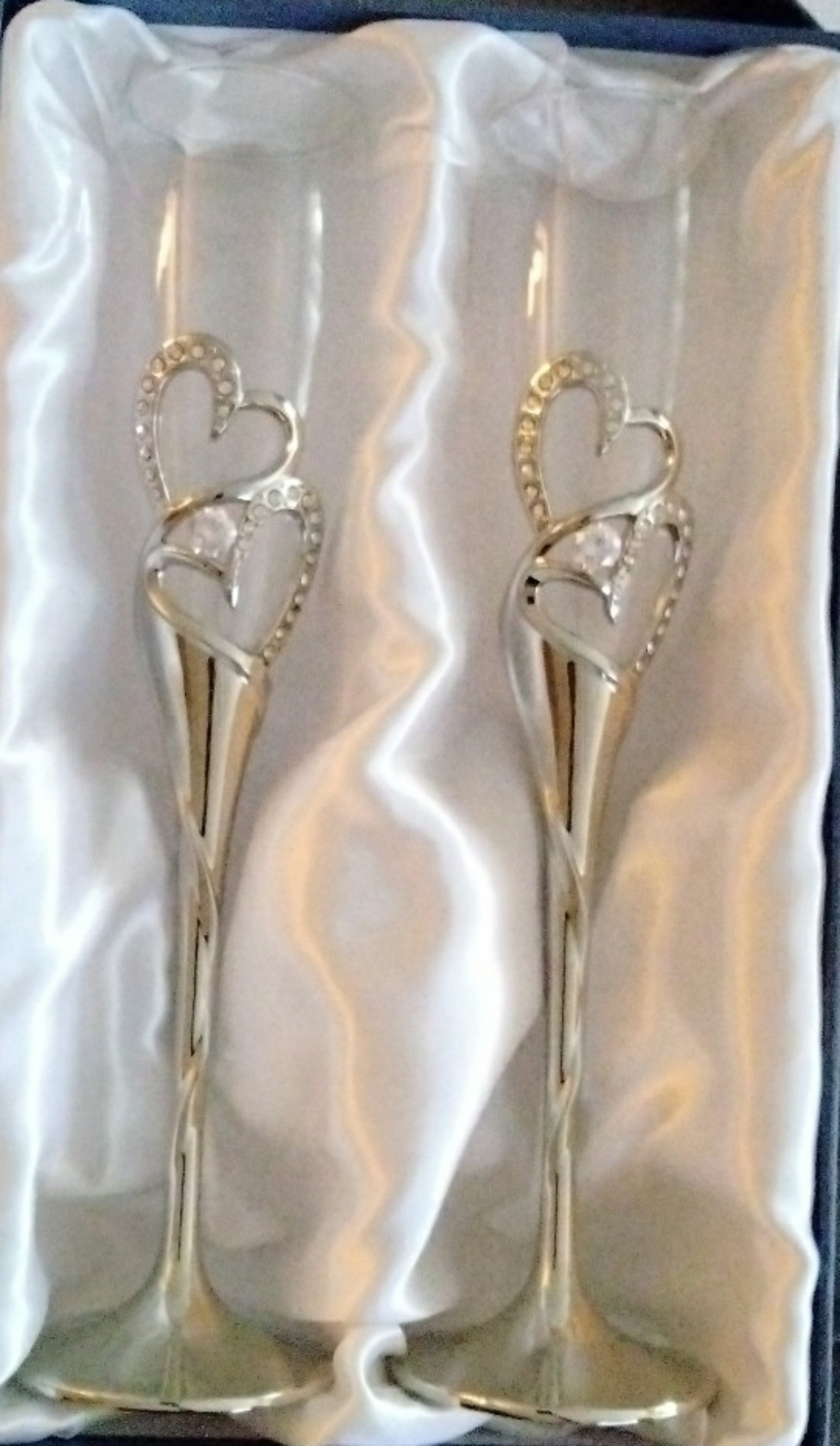 Wedding champagne flutes