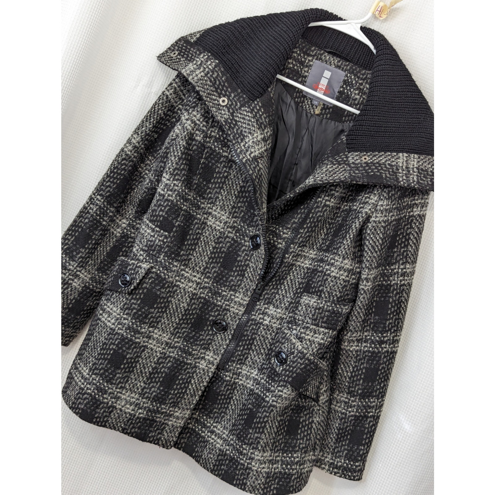 JEANS BY BUFFALO! WOOL BLEND BLACK, GRAY PLAID BIG KNIT COLLAR COAT! SZ L