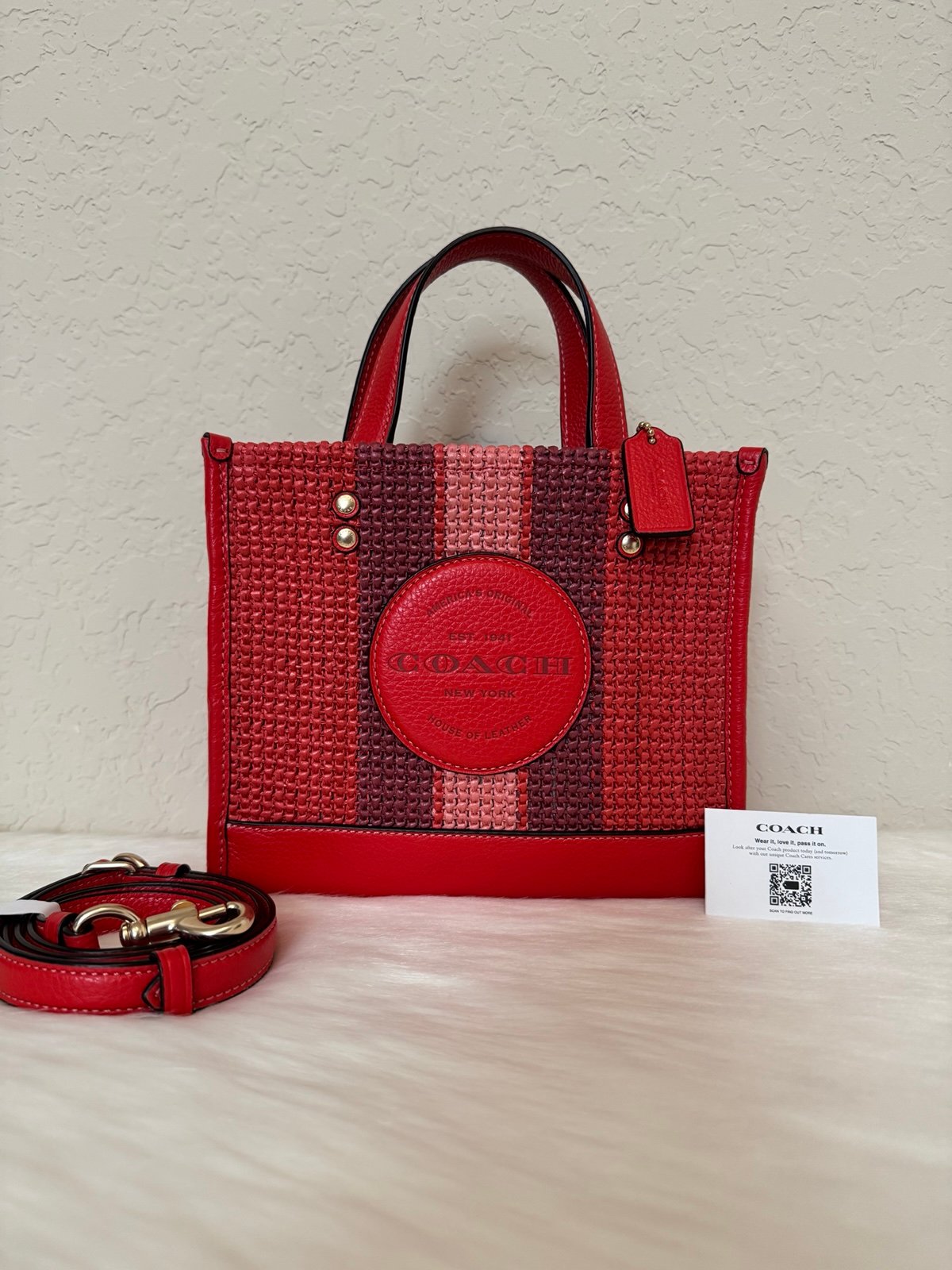 Coach Dempsey Tote 22 With Coach Patch