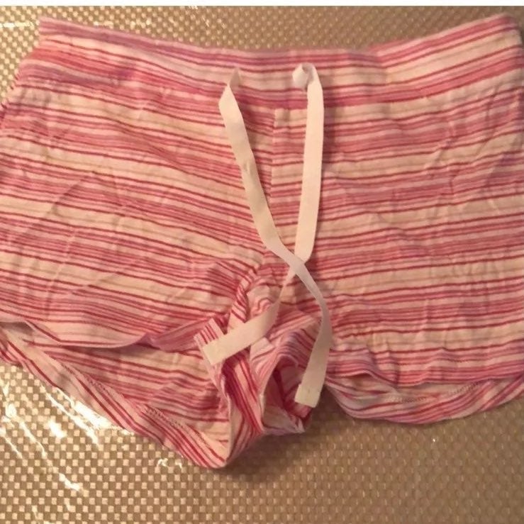 Love by gap pajamas shorts adorable NWT Tie in the front straight comfortable si