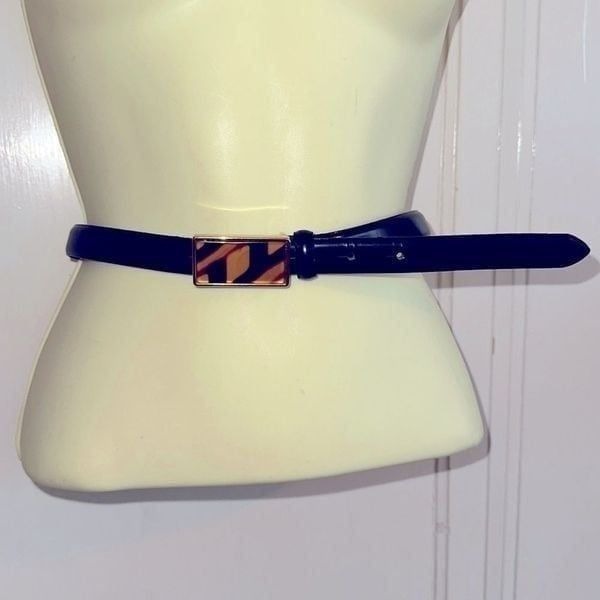 Vtg Talbots thin black leather belt with faux rectangle tortoiseshell buckle
