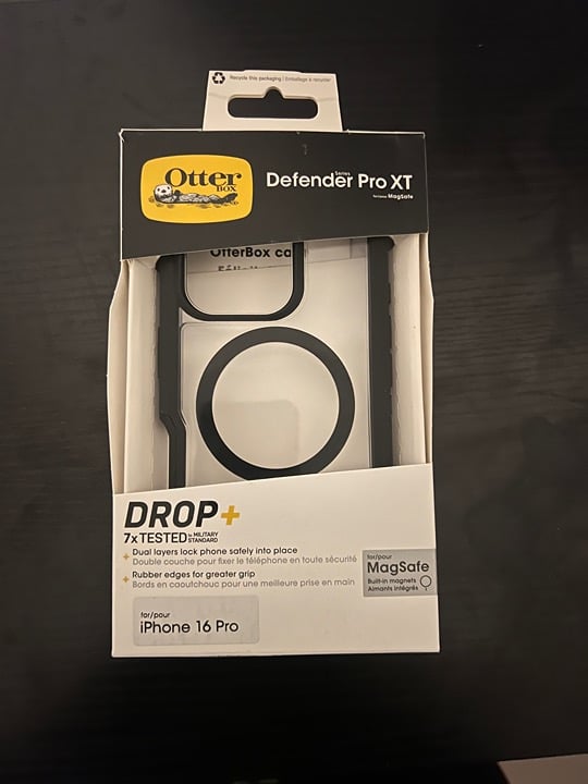 iphone 16 Pro OtterBox defender pro xt