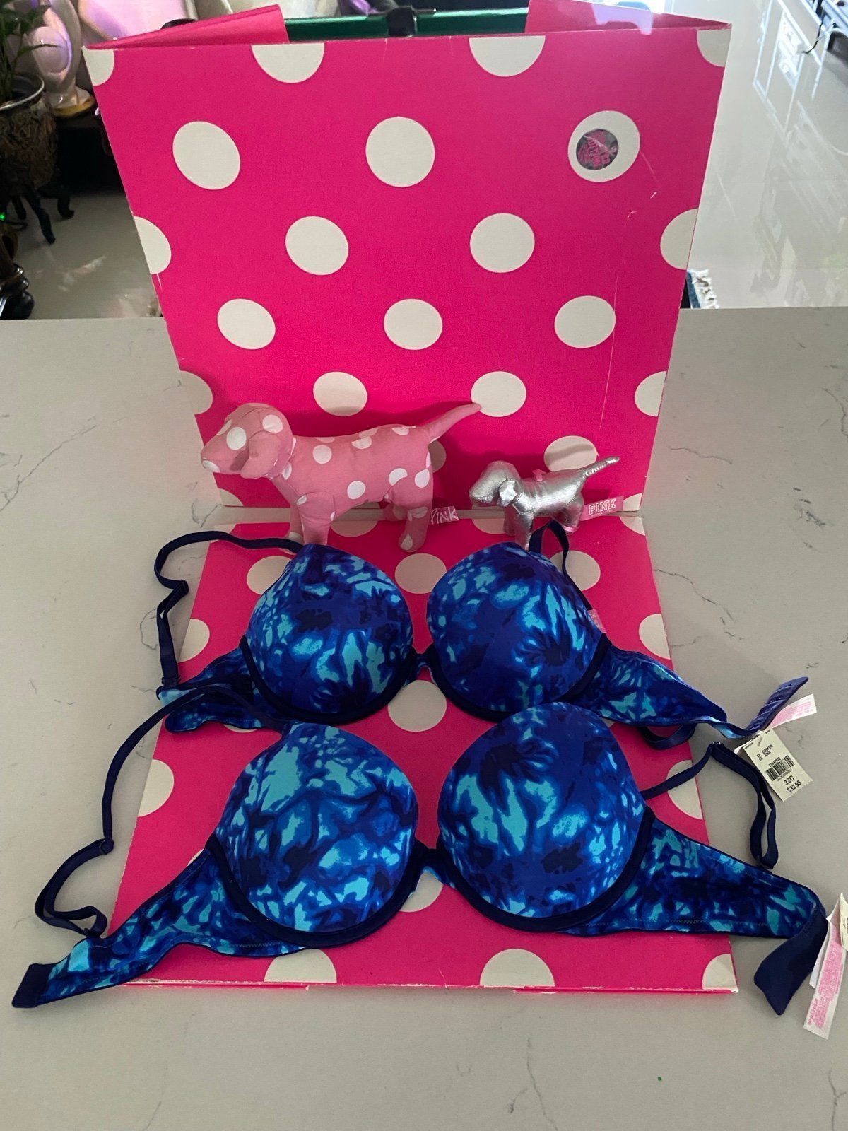 New with tags Victoria secret PINK bra wired pushup limited edition size 32C