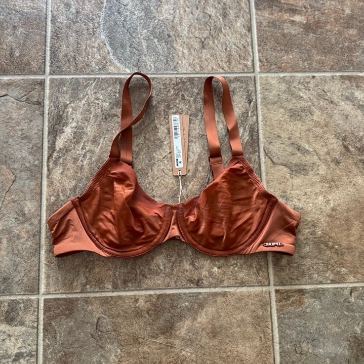 Skims No Show Unlined Demi Bra Bronze Size 36A