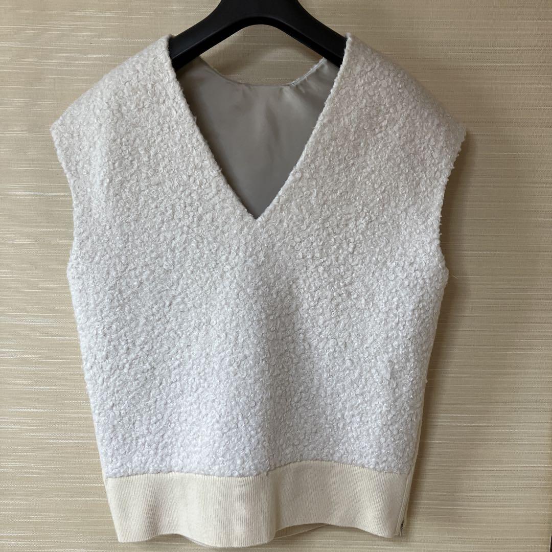 Tomorrowland Ballsey White V-Neck Vest Size 36