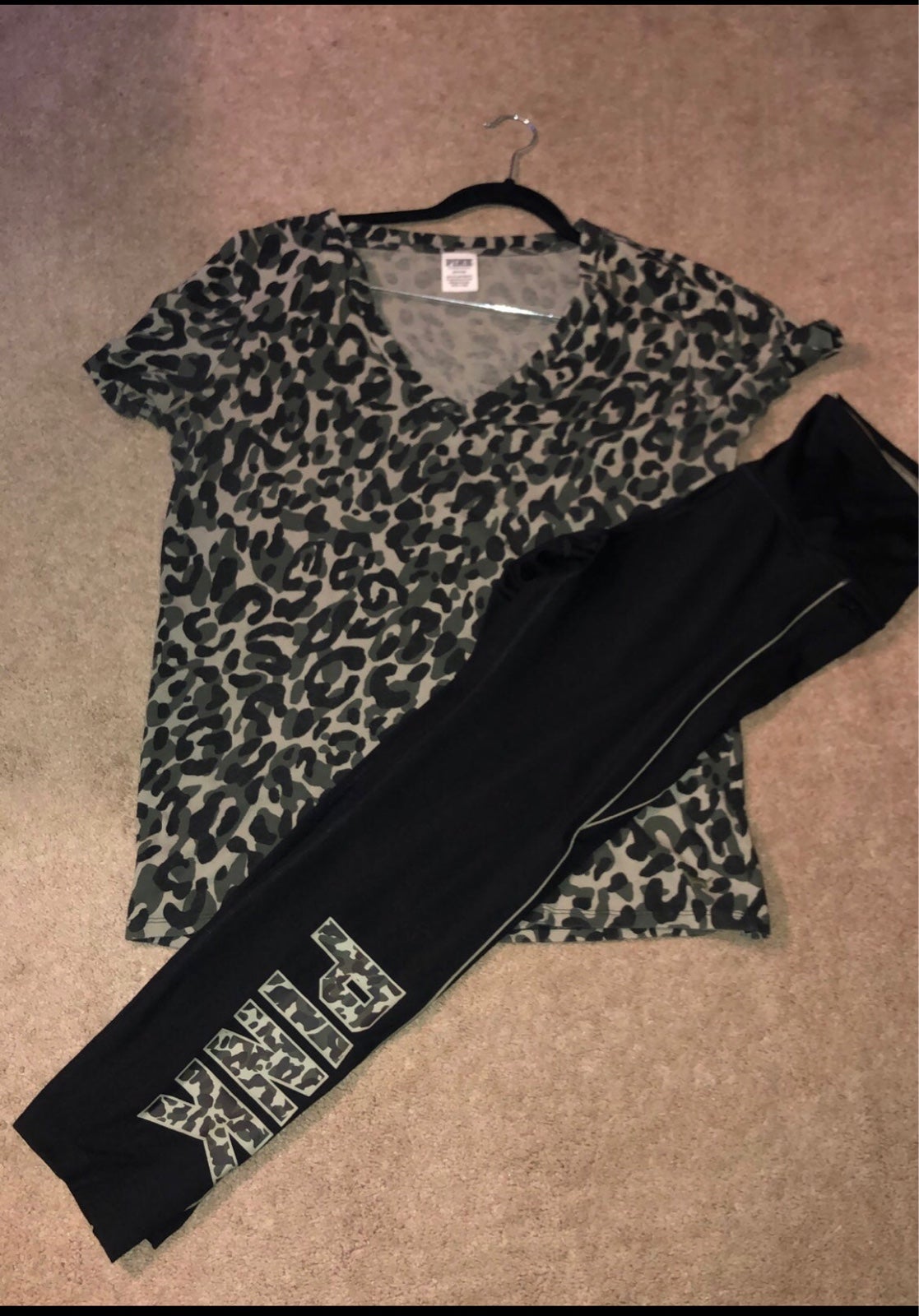 Vs Pink green animal print size large