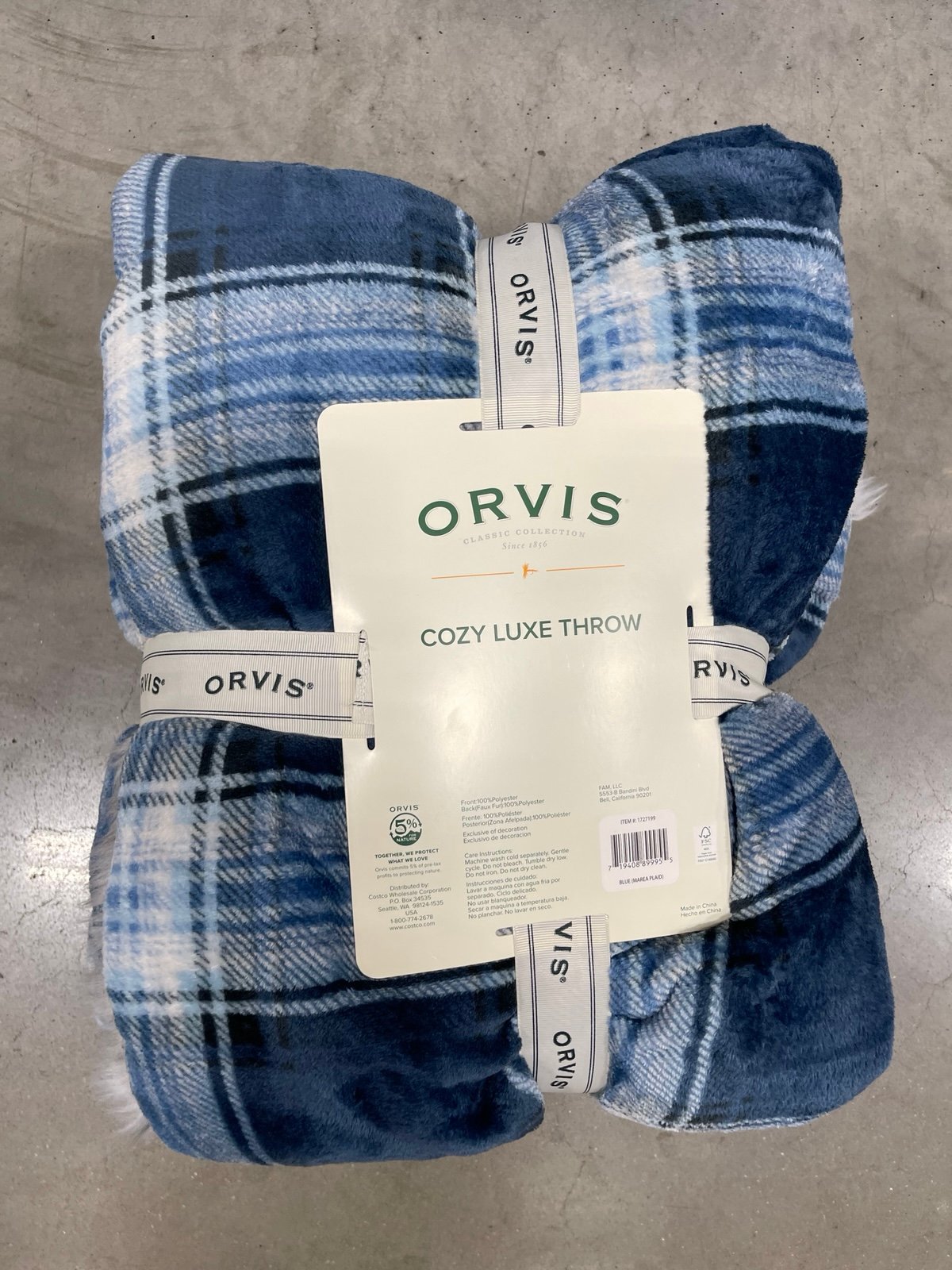 Brand New Bundle of two Orvis throws Blue and white